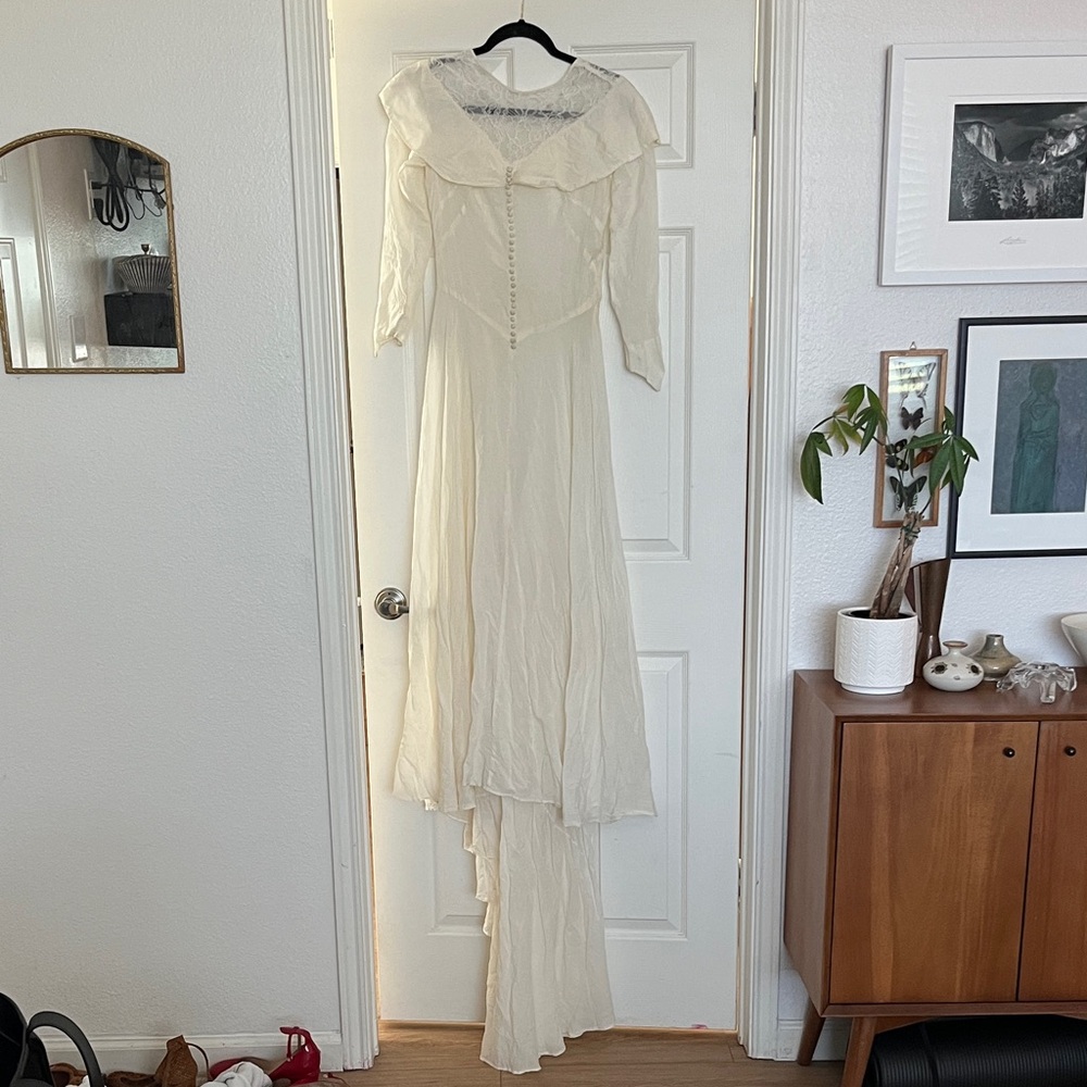 Vintage 1940s rayon wedding dress